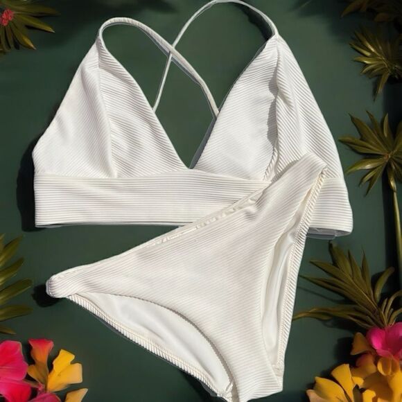 H&M White Ribbed Bikini Bottom - Picture 2 of 10